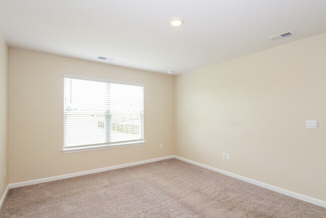 Building Photo - 293 Harvest Rdg Wy