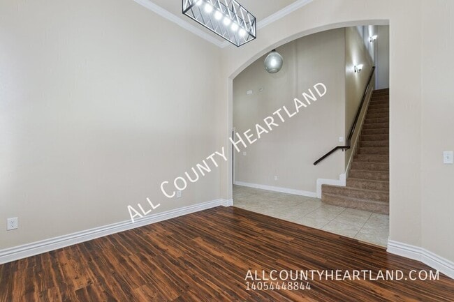 Building Photo - 1403 Zachary Ln