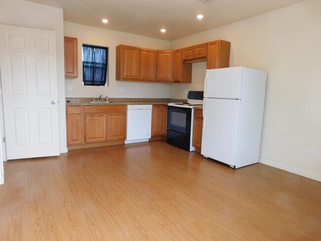 Building Photo - 1318 N 16th St