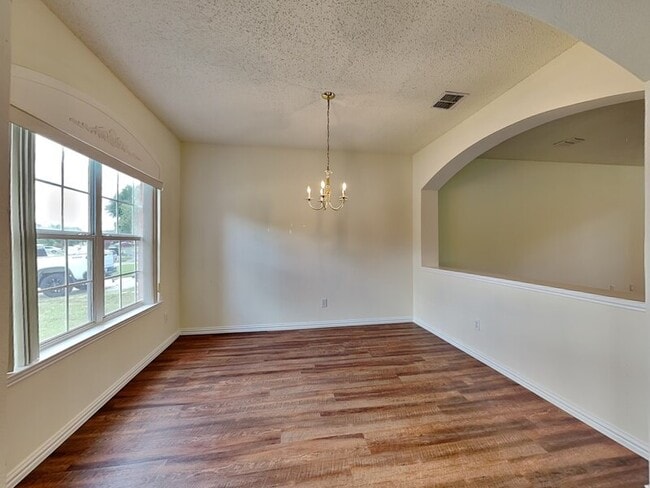 Building Photo - 4861 Autumn Hill