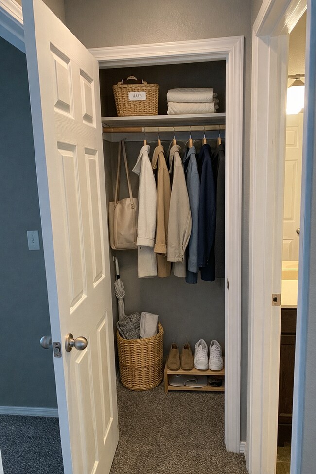 Building Photo - 312 triplex