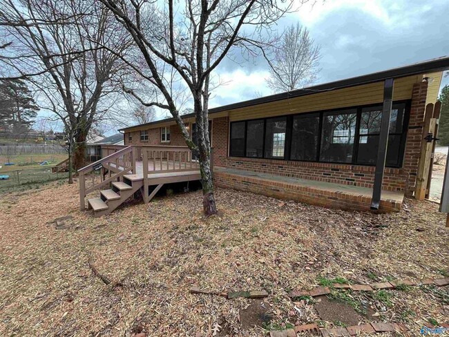 Building Photo - Home for Rent in Guntersville, Alabama!