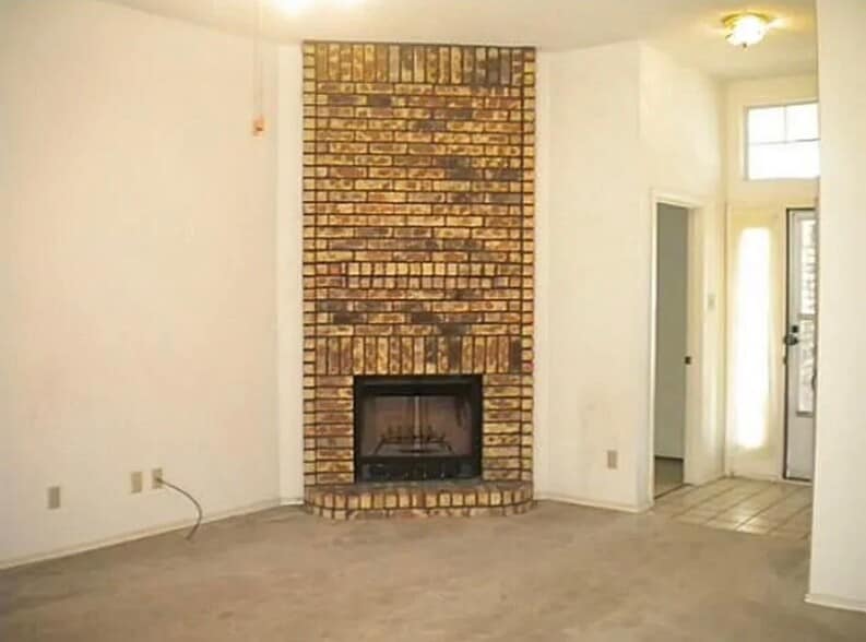 Building Photo - 6332 Longmont Trail