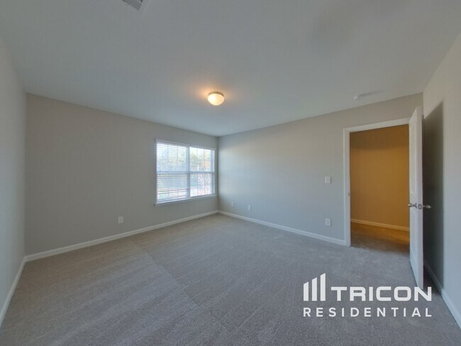 Building Photo - 103 Harvest Pointe Dr