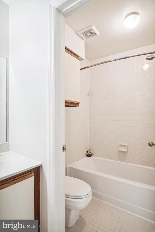 Building Photo - 5821 Inman Park Cir
