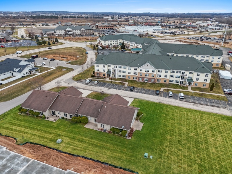 Building Photo - 2700 Saffron Pl