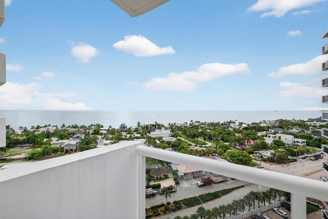 Building Photo - 2715 N Ocean Blvd