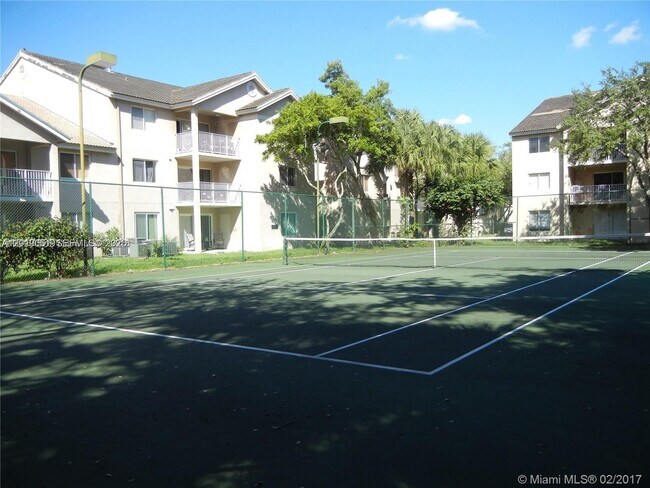 Building Photo - 10521 SW 158th Ct