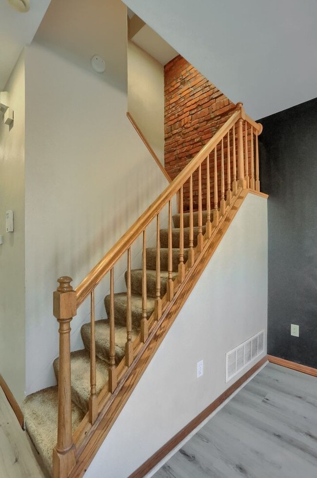 Building Photo - 2810 Sarah St