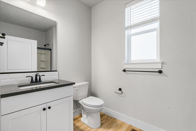 Building Photo - Perfectly designed 5-bedroom, 3-bath single family home