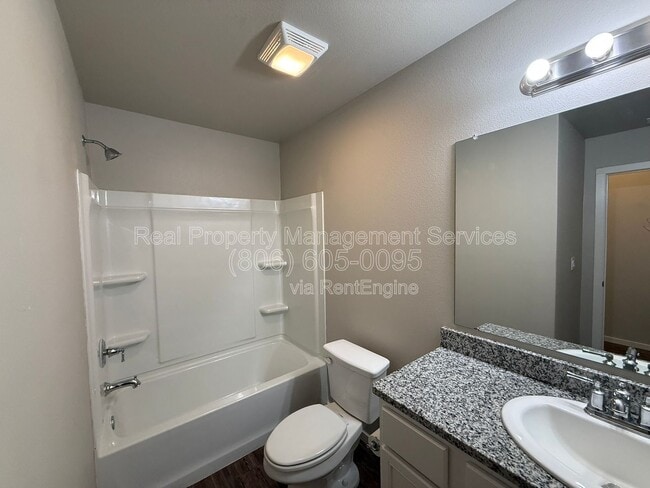 Building Photo - 2101 Kokomo Ave