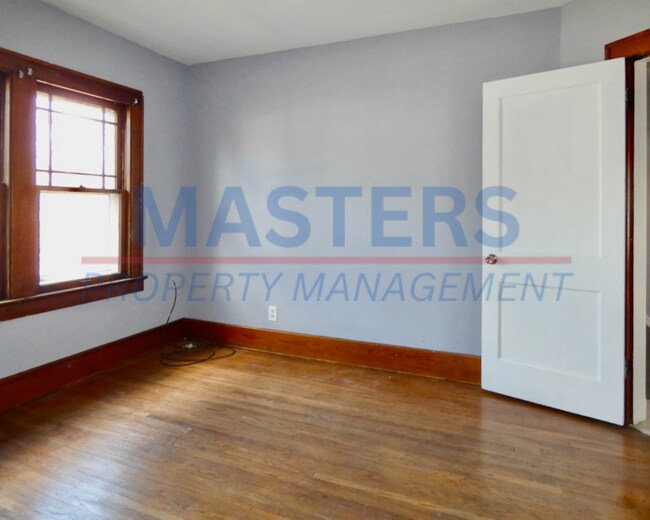 Building Photo - 524 E Hudson St