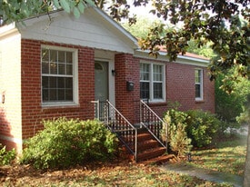 Building Photo - 416 E Magnolia Dr
