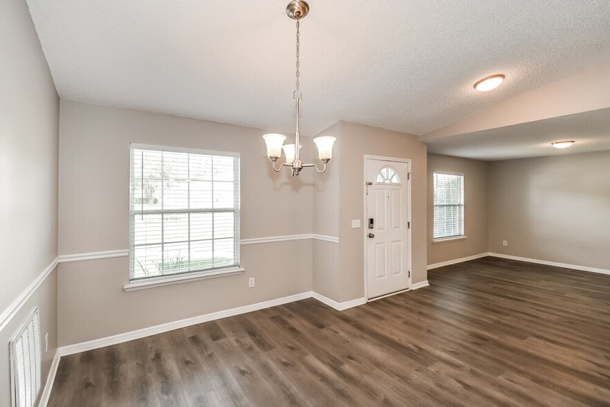 Building Photo - 1531 Eddings Grove Ln
