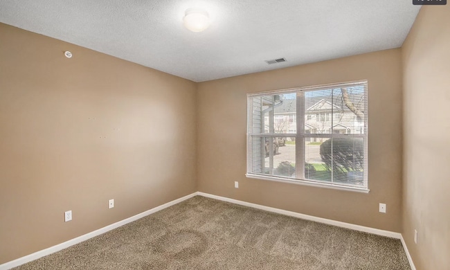 Building Photo - 12947 Townsend Dr