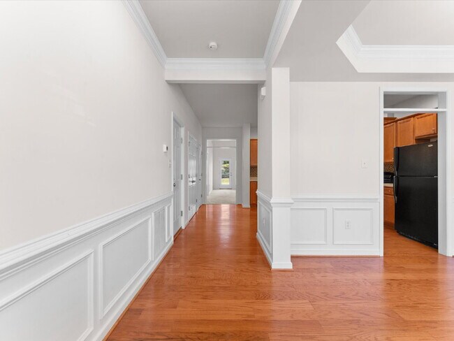 Building Photo - 709 Abbey Village Cir