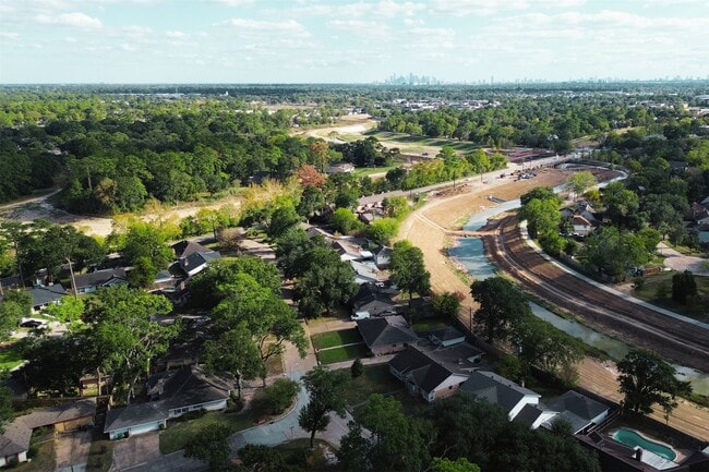 Building Photo - 7146 Bayou Forest Dr