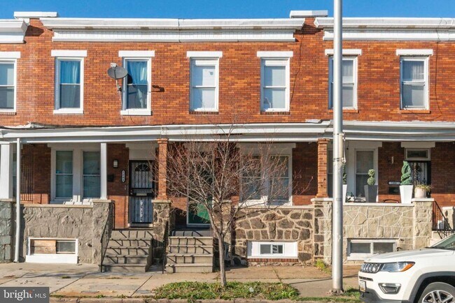 Building Photo - 2806 Ashland Ave