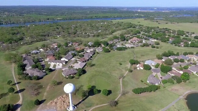 Building Photo - 318 Columbine St