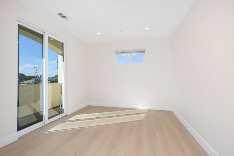 Building Photo - 6914 Walker Ave