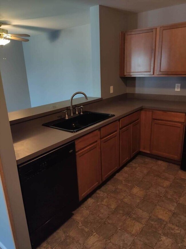 Building Photo - 148 Bertram Dr