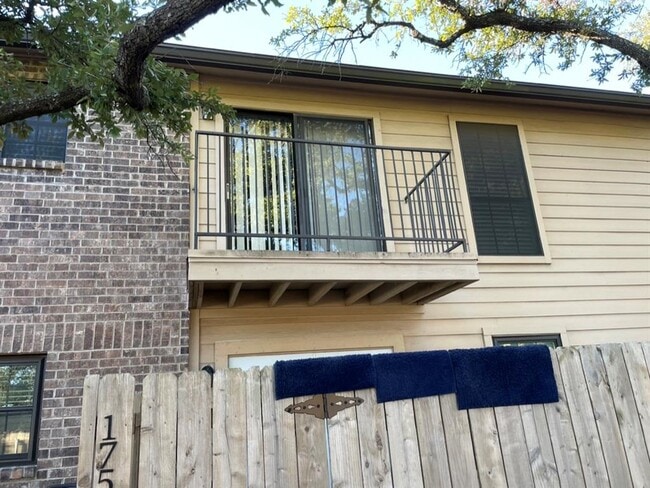 Building Photo - 4159 Steck Ave
