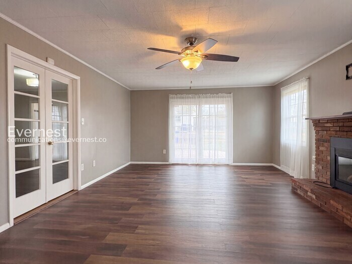 Building Photo - 2519 Kitmore Ln