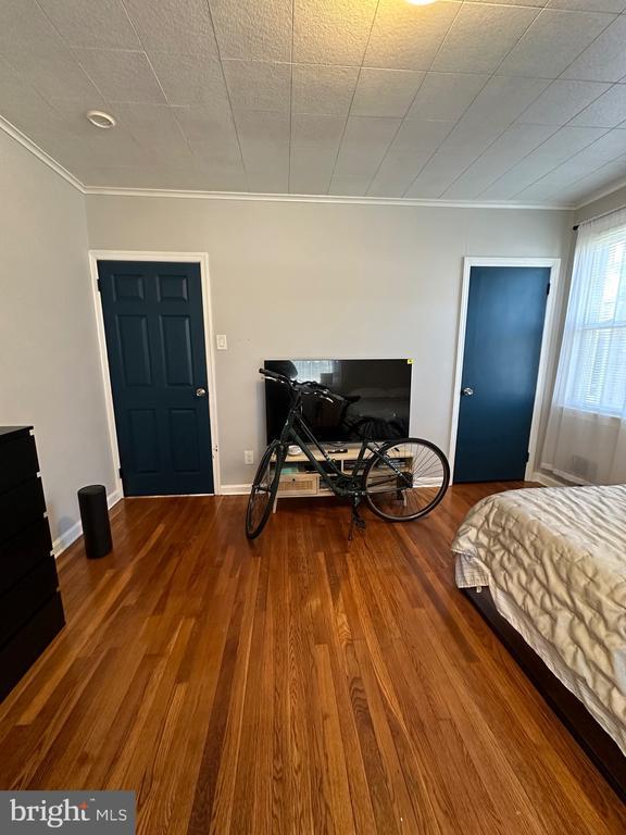 Building Photo - 221 W Chester Pike