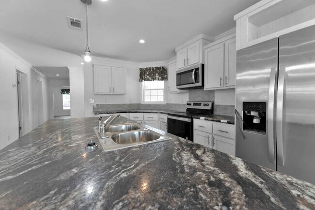 Building Photo - 3128 Walden Shores Blvd