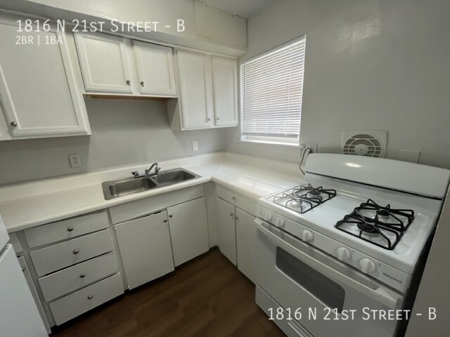 Building Photo - 1816 N 21st St