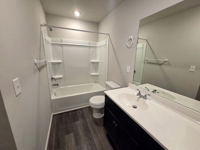 Building Photo - 9704 Saddle Dr