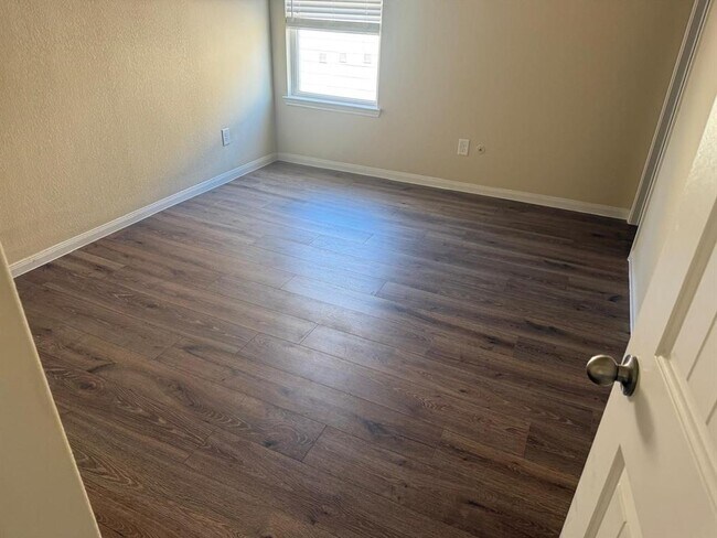 Building Photo - 24826 Puccini Pl