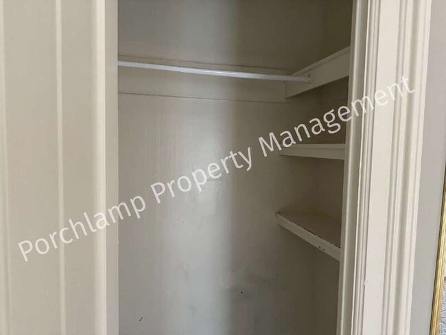 Building Photo - 547 Coit Ave NE