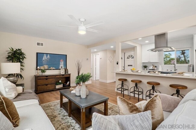 Building Photo - 5051 Lenore Dr