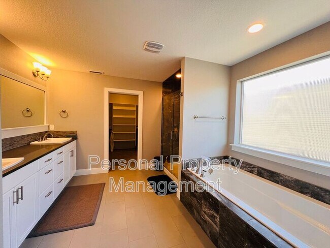 Building Photo - 2612 S Sockeye Dr