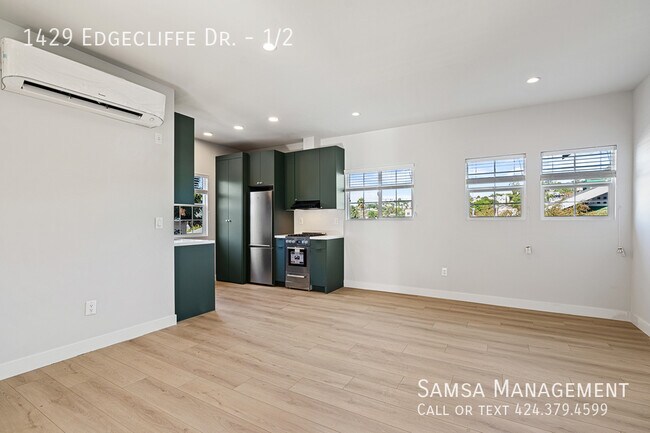 Building Photo - 1429 Edgecliffe Dr