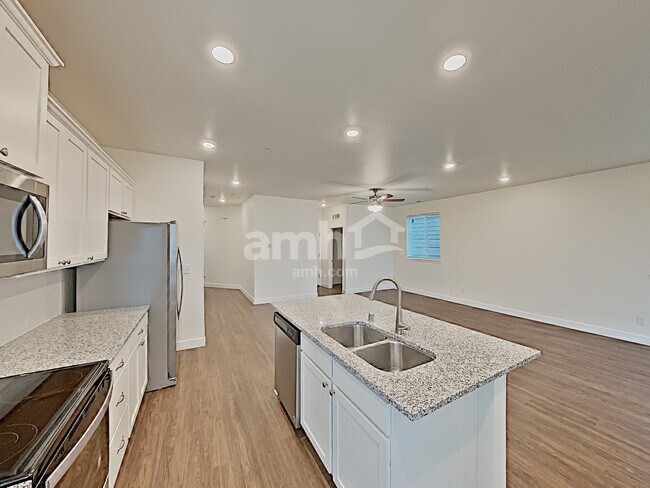 Building Photo - 13610 107th Ave Ct E