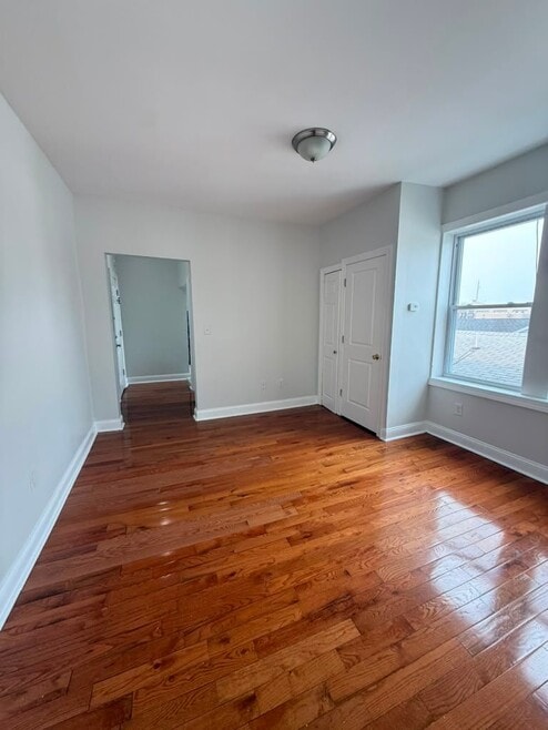 Building Photo - 162 Bergen Ave