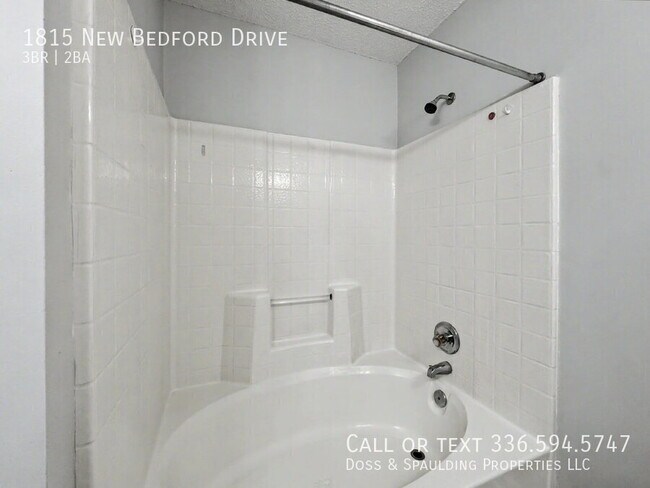 Building Photo - 1815 New Bedford Dr