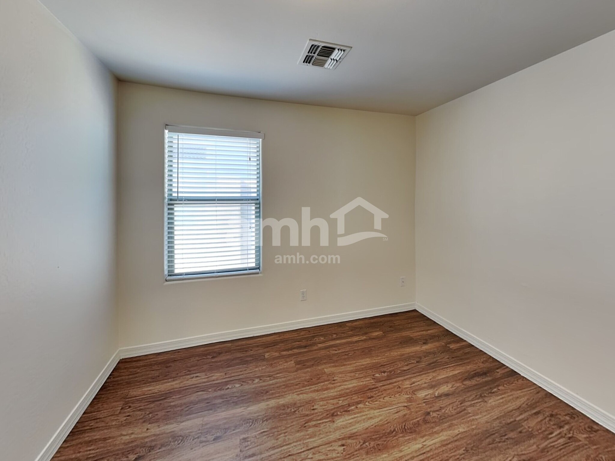 Building Photo - 25056 W Illini St