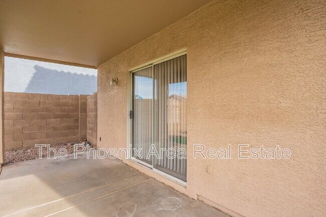 Building Photo - 11928 W Columbine Dr