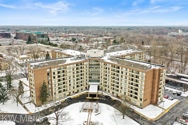 Building Photo - 24111 Civic Center Dr