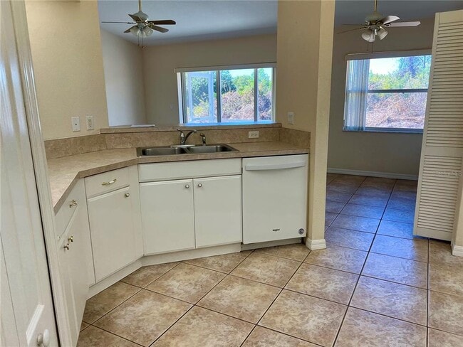 Building Photo - 6795 David Blvd