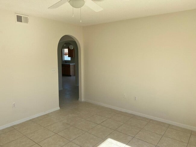 Building Photo - 217 Chadworth Dr
