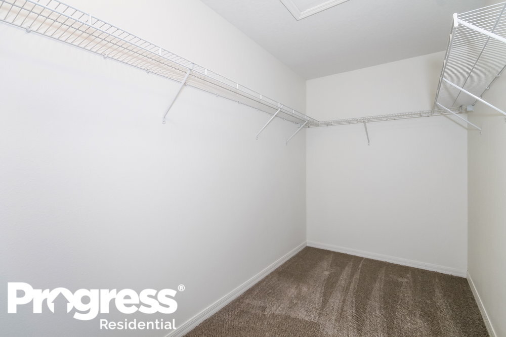 Building Photo - 9540 Simeon Dr