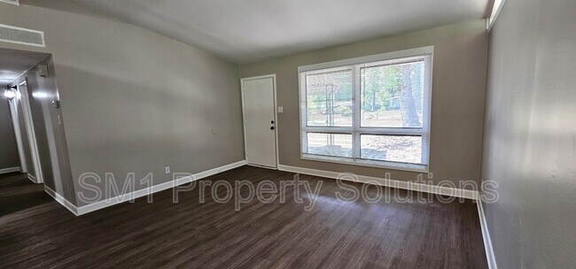 Building Photo - 4214 Kildare Dr