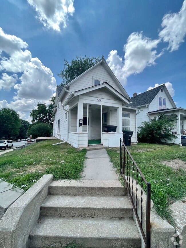 Building Photo - 4201 Cumings Street