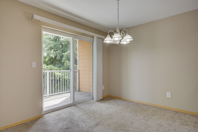 Building Photo - Two Bedroom Condo in Summerwind *$200 off ...