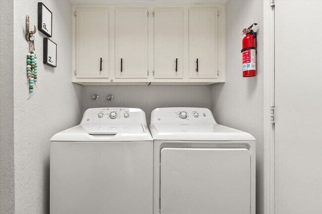 Building Photo - 4525 N 66th St