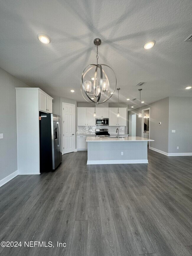 Building Photo - 29 Cedar Elm Wy